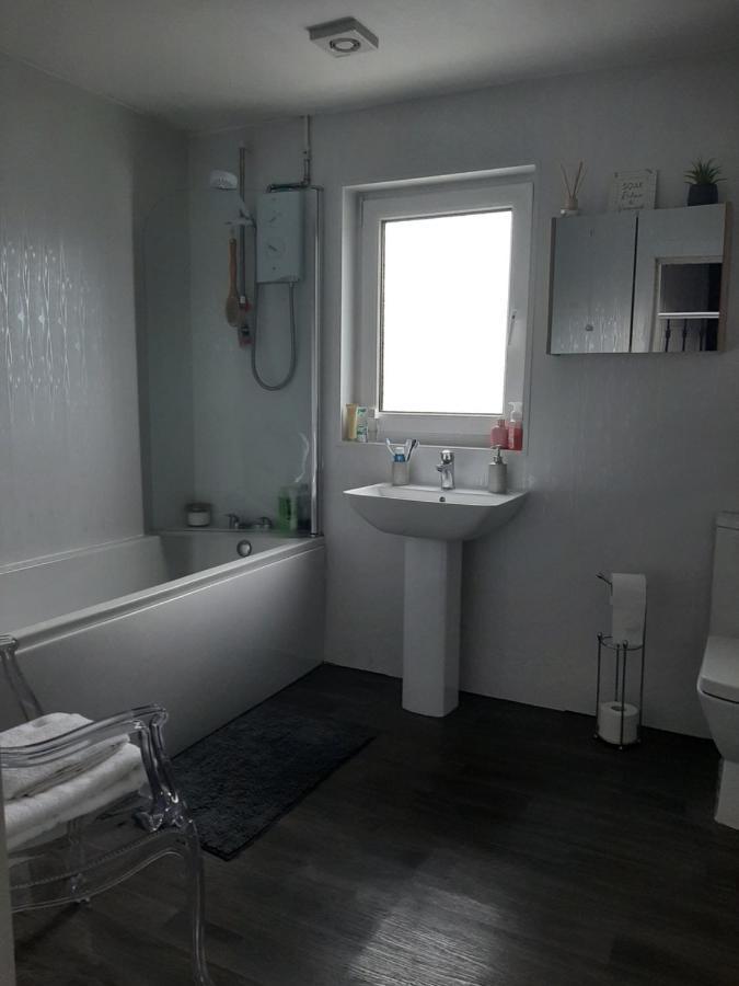 Stunning Riverside Town House With Views Ayrshire Girvan Buitenkant foto
