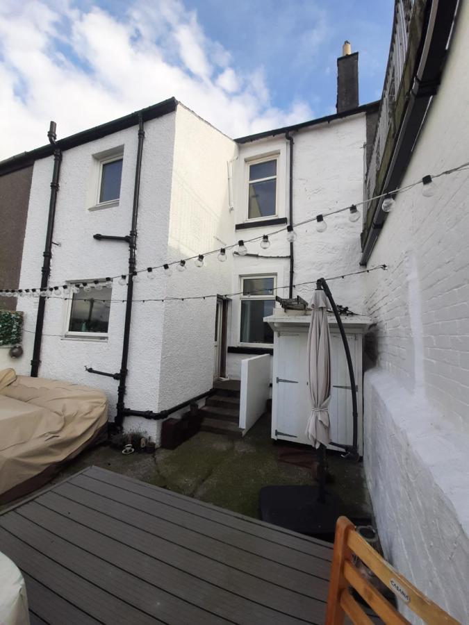 Stunning Riverside Town House With Views Ayrshire Girvan Buitenkant foto