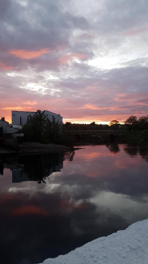 Stunning Riverside Town House With Views Ayrshire Girvan Buitenkant foto