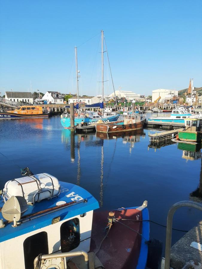 Stunning Riverside Town House With Views Ayrshire Girvan Buitenkant foto